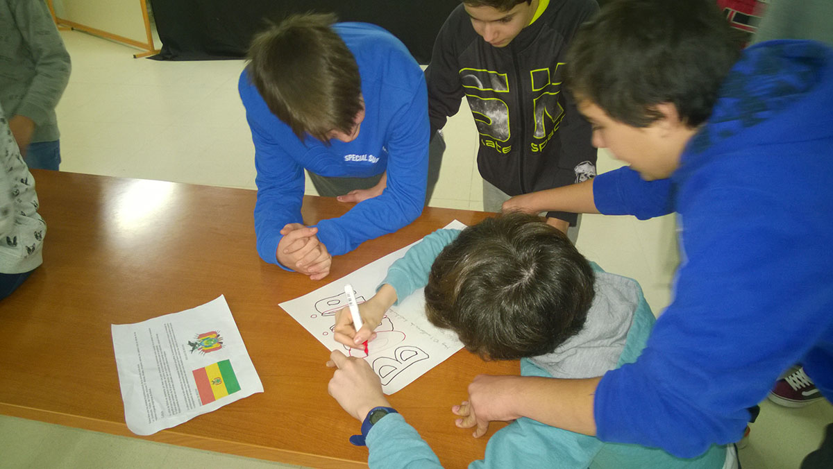 Los alumnos del IES Vega del Prado de Valladolid conocen los ODS de la mano de la Fundación Hombres Nuevos