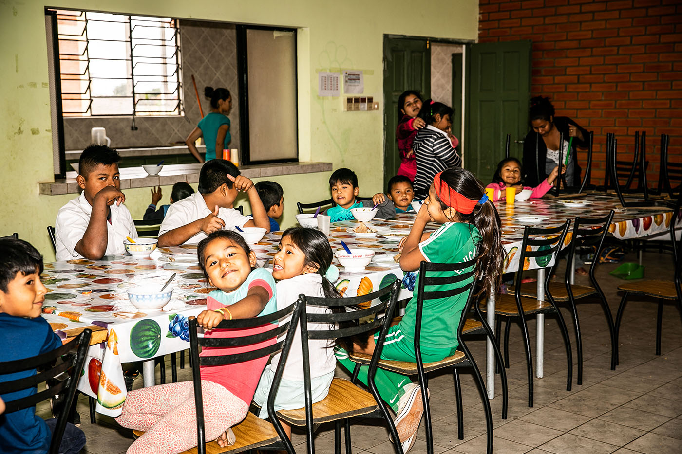 La Fundación Hombres Nuevos desarrolla un proyecto de nutrición y apoyo educativo para niños, niñas y adolescentes del Plan 3000 (Bolivia) 