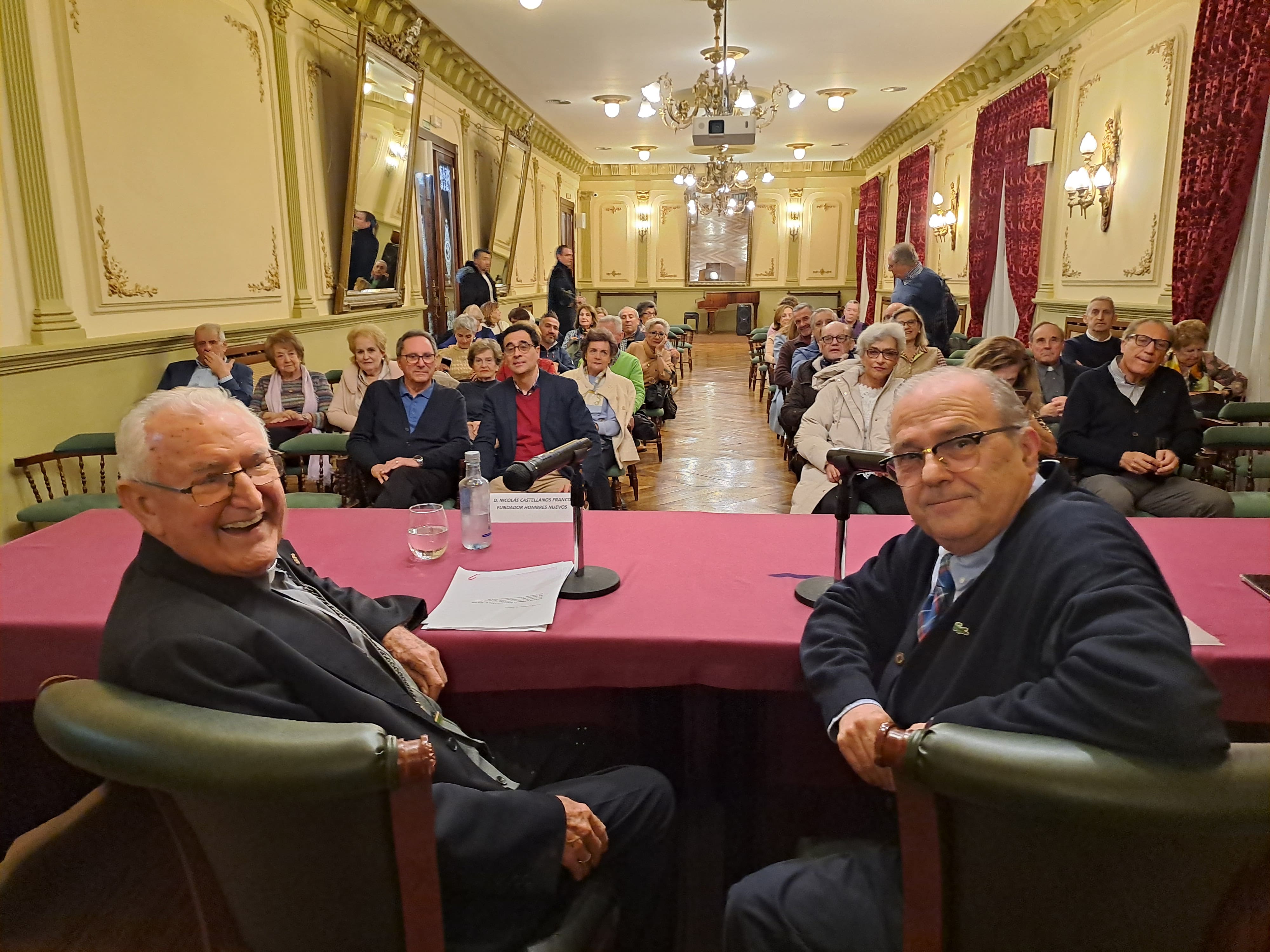 Conferencia de Hombres Nuevos en el municipio palentino de Paredes de Nava