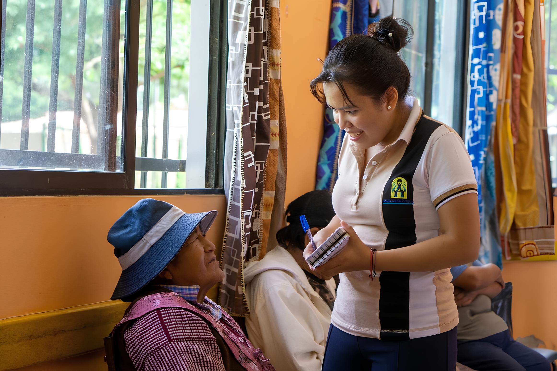 Hombres Nuevos y la Fundación Sara López Falcón ayudan a estudiantes bolivianos a alcanzar sus metas académicas y profesionales
