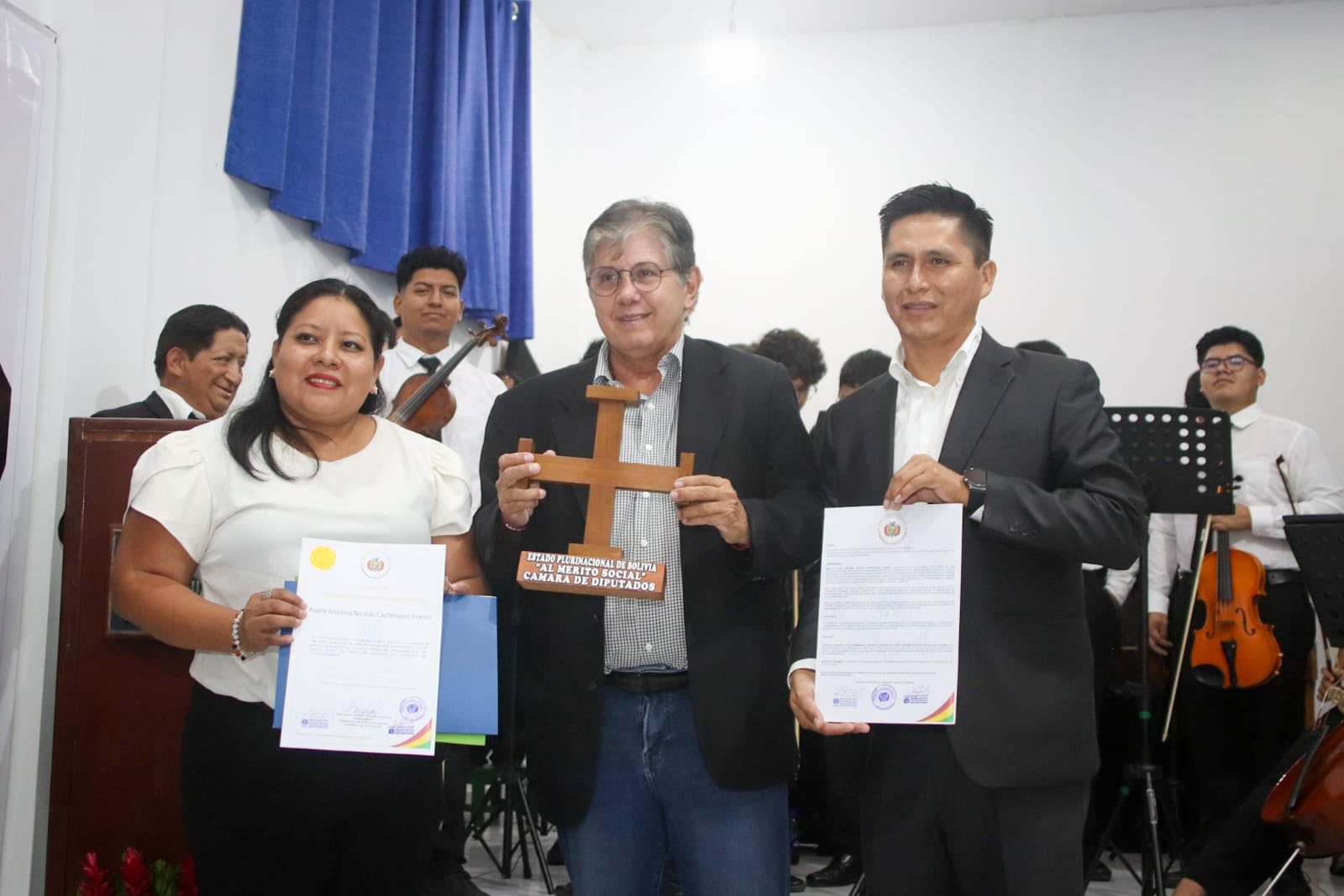 La Cámara de Diputados de la Asamblea Legislativa Plurinacional de Bolivia rinde Homenaje Camaral Póstumo a Nicolás Castellanos Franco “en honor a su invaluable labor filantrópica y su impacto directo en el desarrollo humano del Plan 3000 y de toda Bolivia”